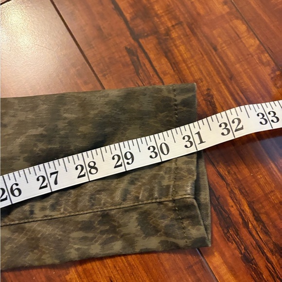 Current/Elliott Women's Ankle Skinny Coated Jeans Army Dirty Paws size 23 - Picture 15 of 15